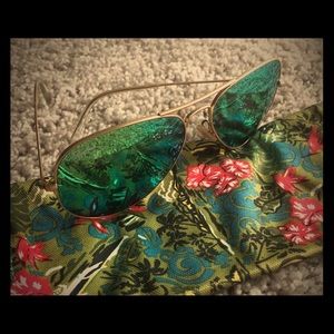 Ray Ban Blue/Green Mirror Aviator Sunglasses